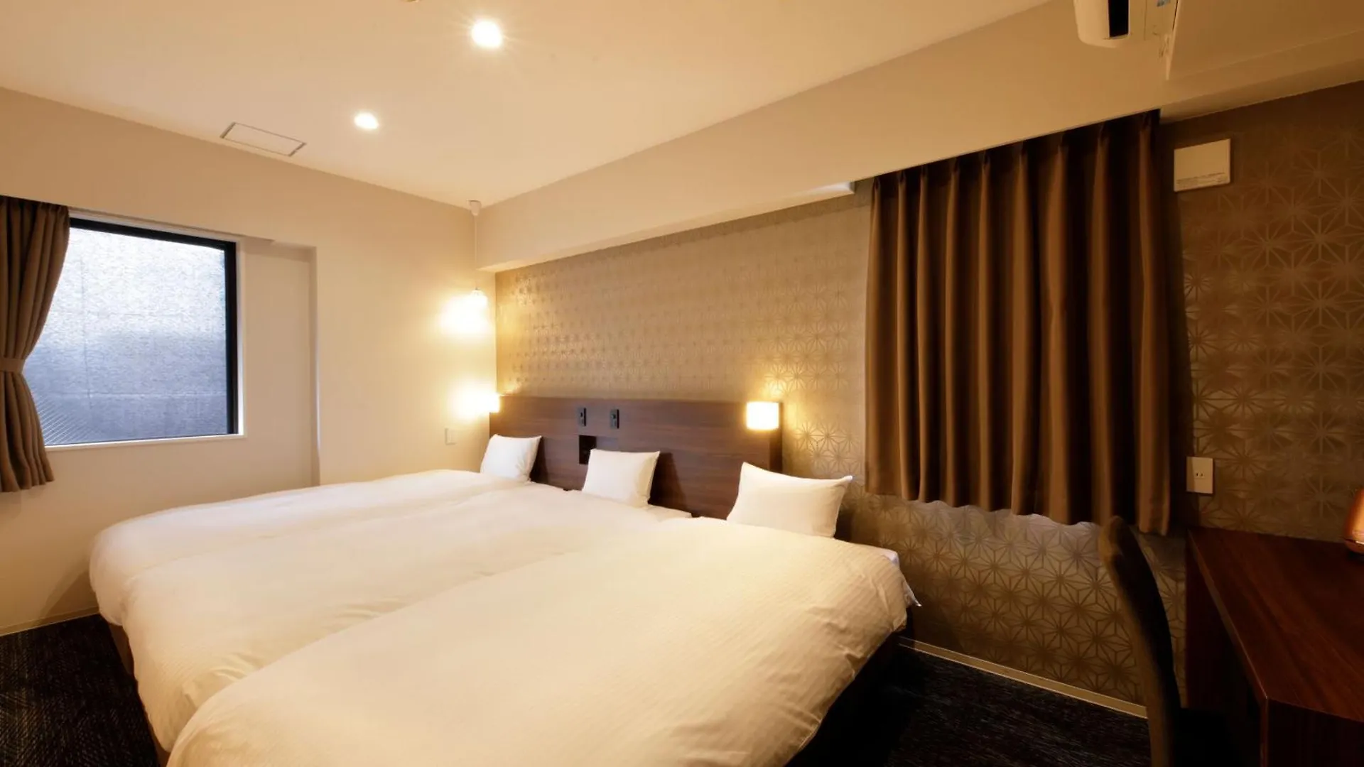 Smart Place Inn Kyoto Shijo Omiya East Hotel